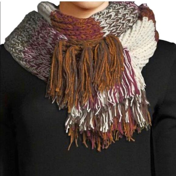 BCBGMaxAzria Earth Tones Knit Infinity Scarf - Picture 2 of 9